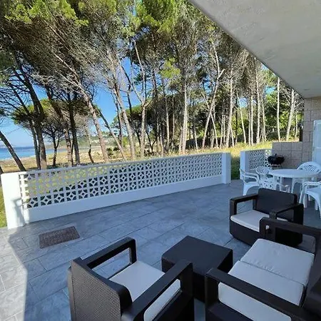 Apartment With Ocean Terrace Apartman *